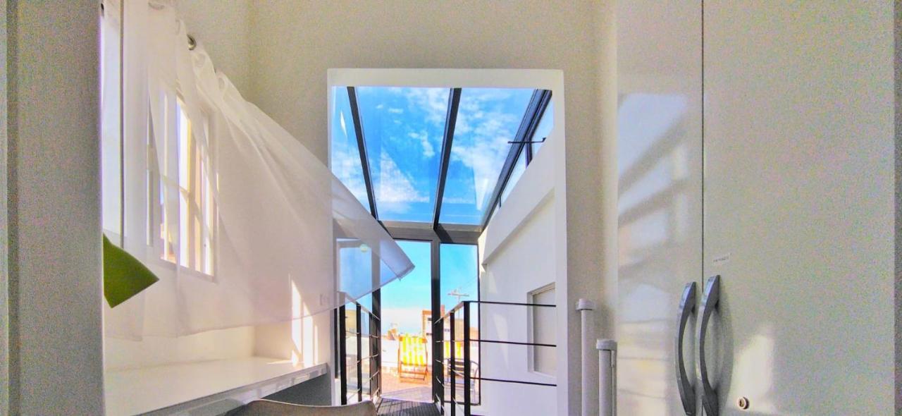 House With Large Terrace, Jacuzzi And Gated Parking For One Car * Montevideu