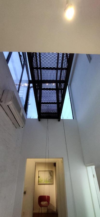 House With Large Terrace, Jacuzzi And Gated Parking For One Car * Montevideu
