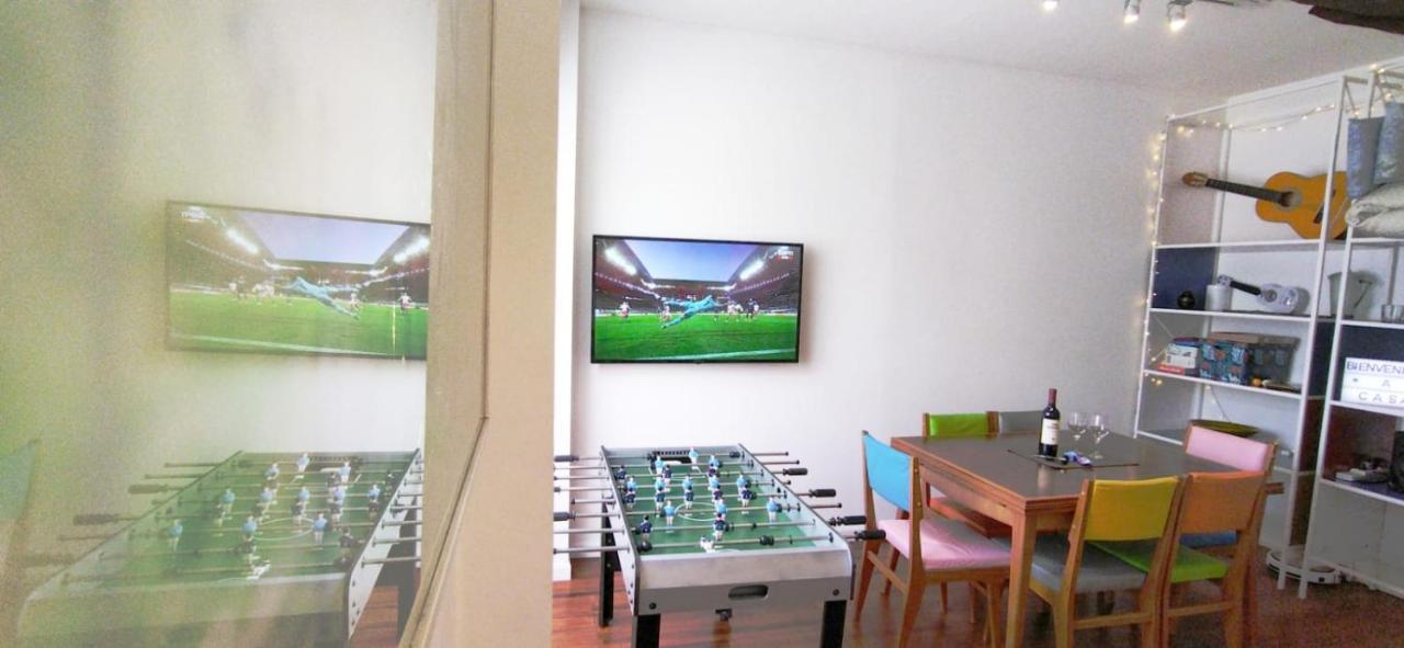 House With Large Terrace, Jacuzzi And Gated Parking For One Car Casa de férias *